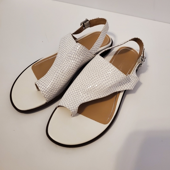 Vionic Shoes - Vionic Ella Slingback Sandals Womens Size 9M White Lizard Embossed Leather